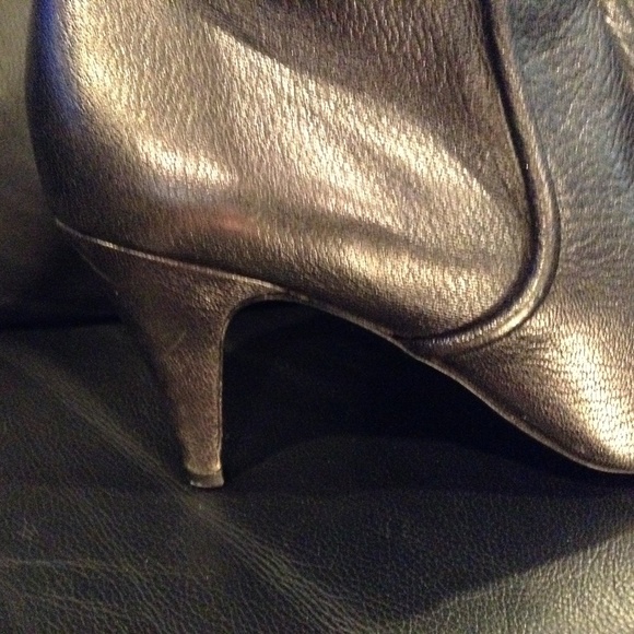 Belle by Sigerson Morrison Women's 7.5B Black Metallic Mid Calf Boots Made Italy - Picture 3 of 15